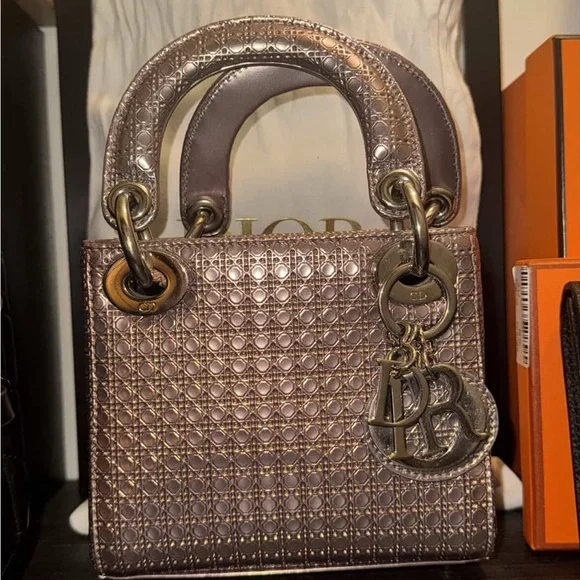 XXX SOLD XXX
LIMITEDEDITION 
LadyDiorMicro CannageMetallicPink - Picture 3 of 14